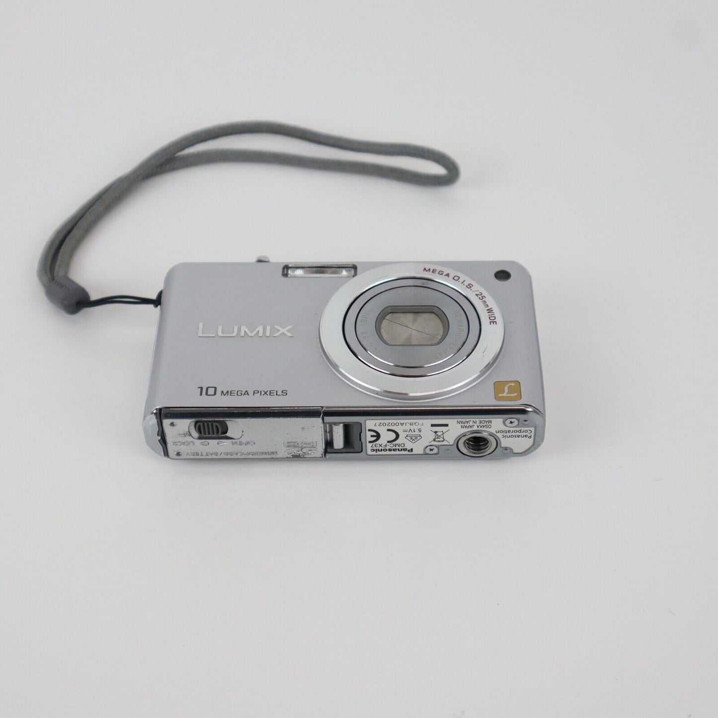 Panasonic LUMIX DMC-FX37 Digital Camera - FULL KIT - NEXT DAY POST