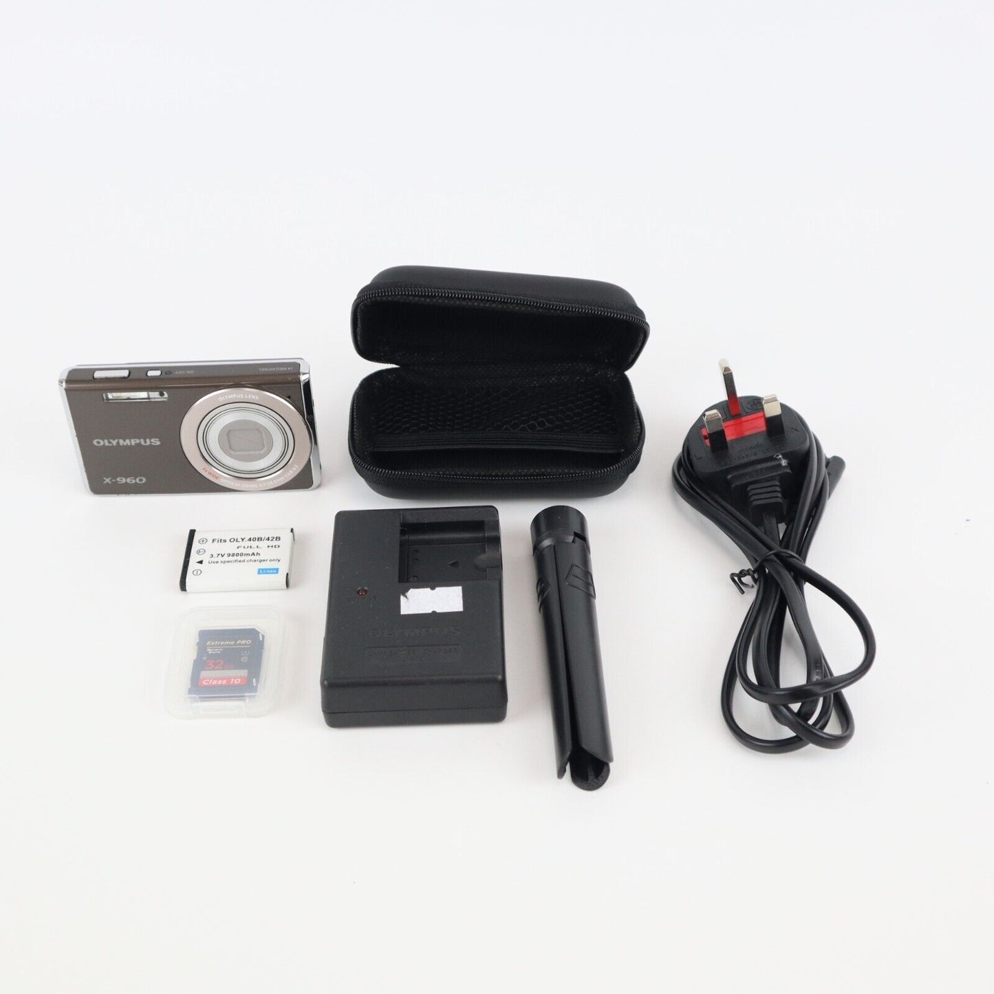 Olympus X-960 Digital Camera 14MP  - Full Kit - Next Day Post