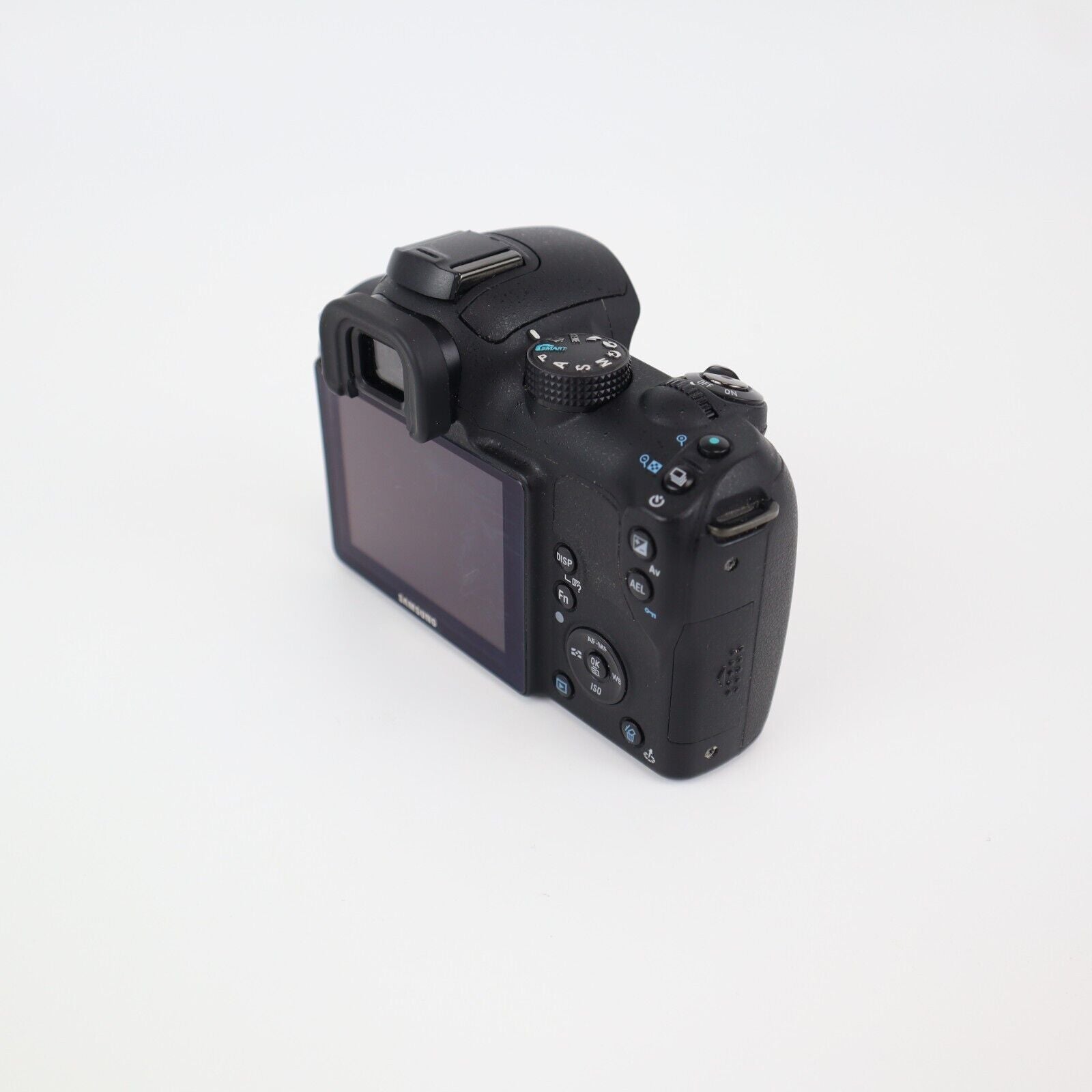 Samsung NX10 14.6MP Digital Camera Body - 24HR POSTAGE