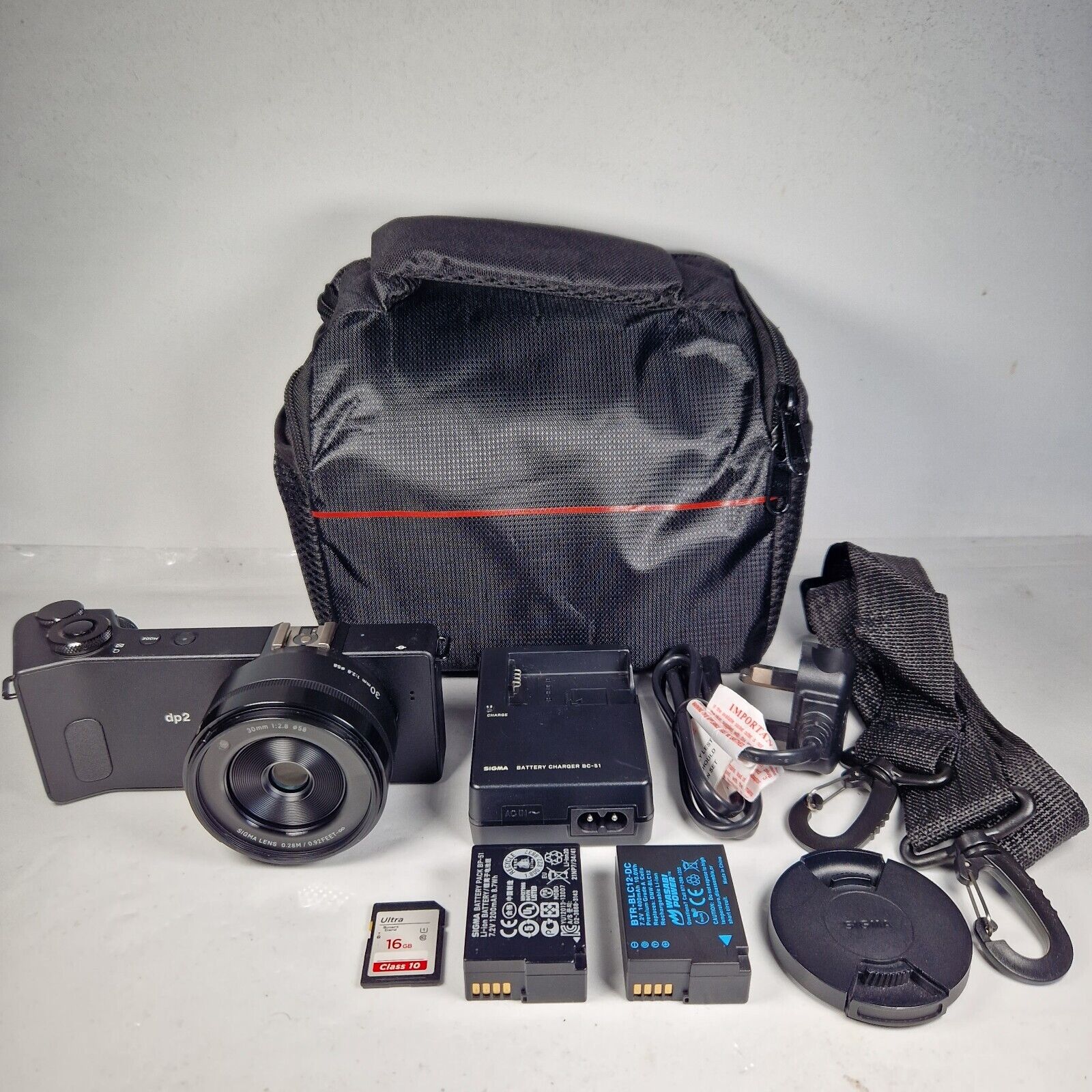 Sigma DP2 Quattro 29MP Digital Camera - FULL BUNDLE- 24HR POST