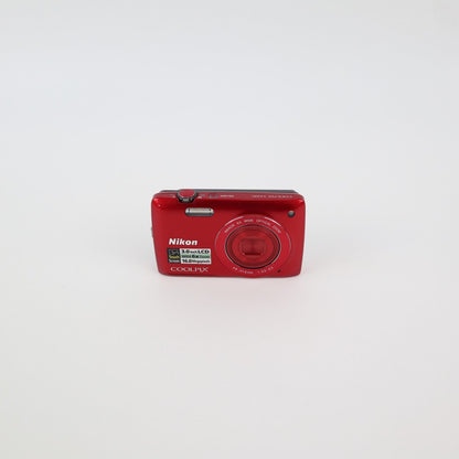 Nikon Coolpix S4200 Digital Camera Red - NEW Boxed - 24HR Postage